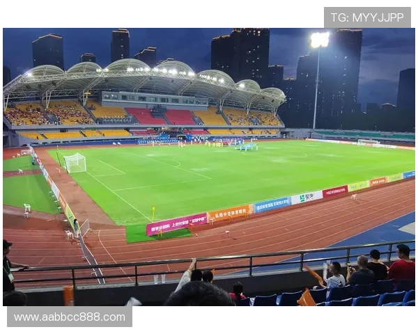 杭州足球队的意识提升与发展探讨聚焦足球文化建设与团队精神培养